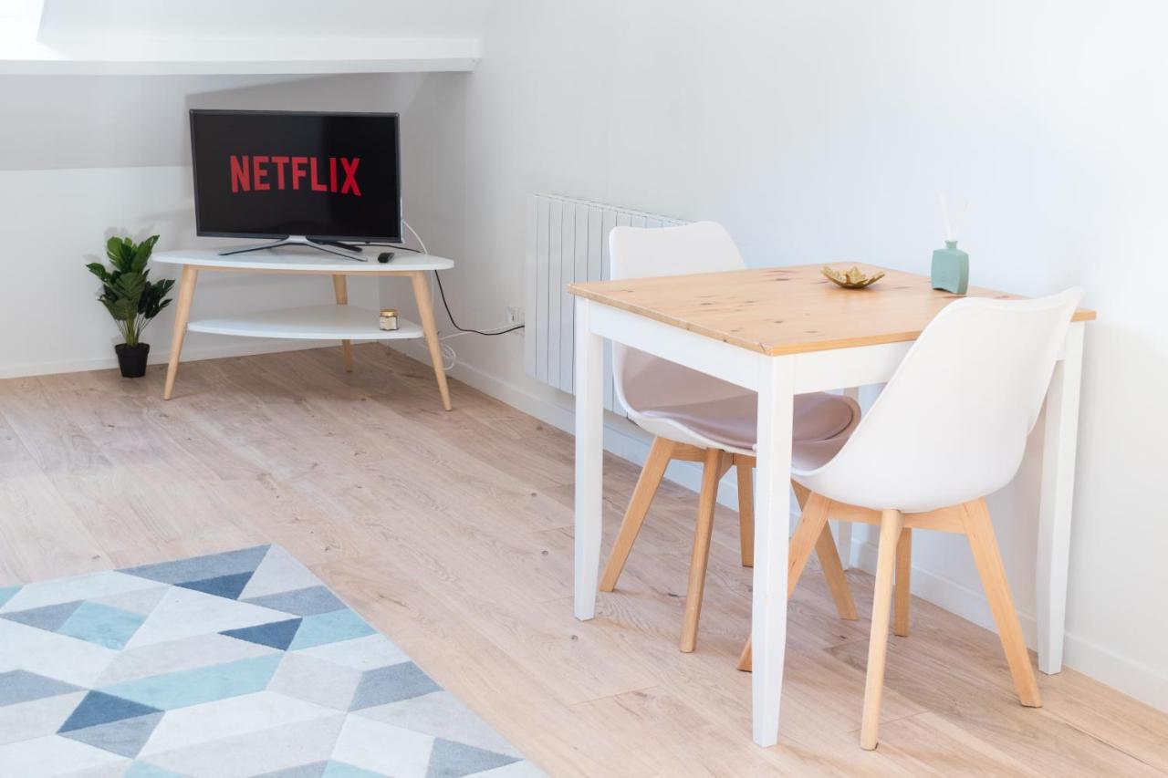 Studio De Charme En Hyper Centre-Ville De Melun Apartment Екстериор снимка